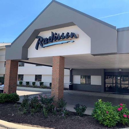 Radisson Hotel Detroit-Фармінґтон-Гіллс Екстер'єр фото