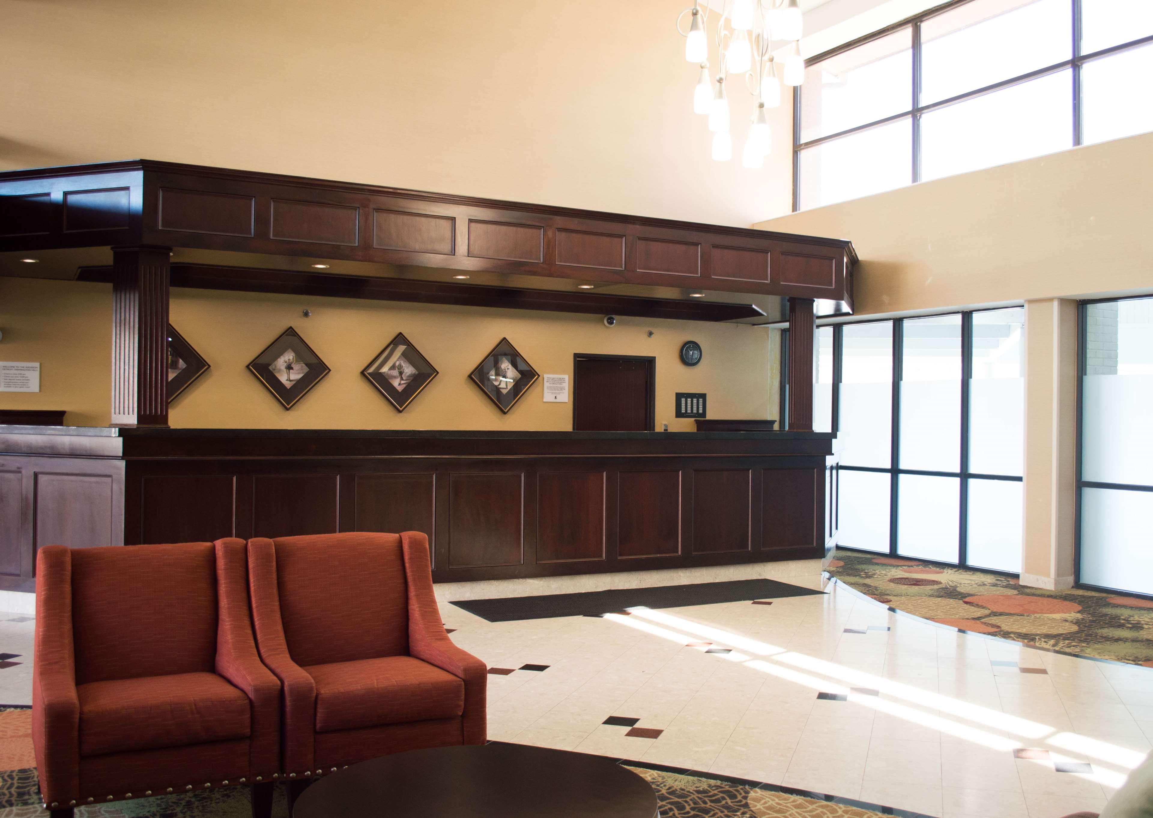 Radisson Hotel Detroit-Фармінґтон-Гіллс Екстер'єр фото