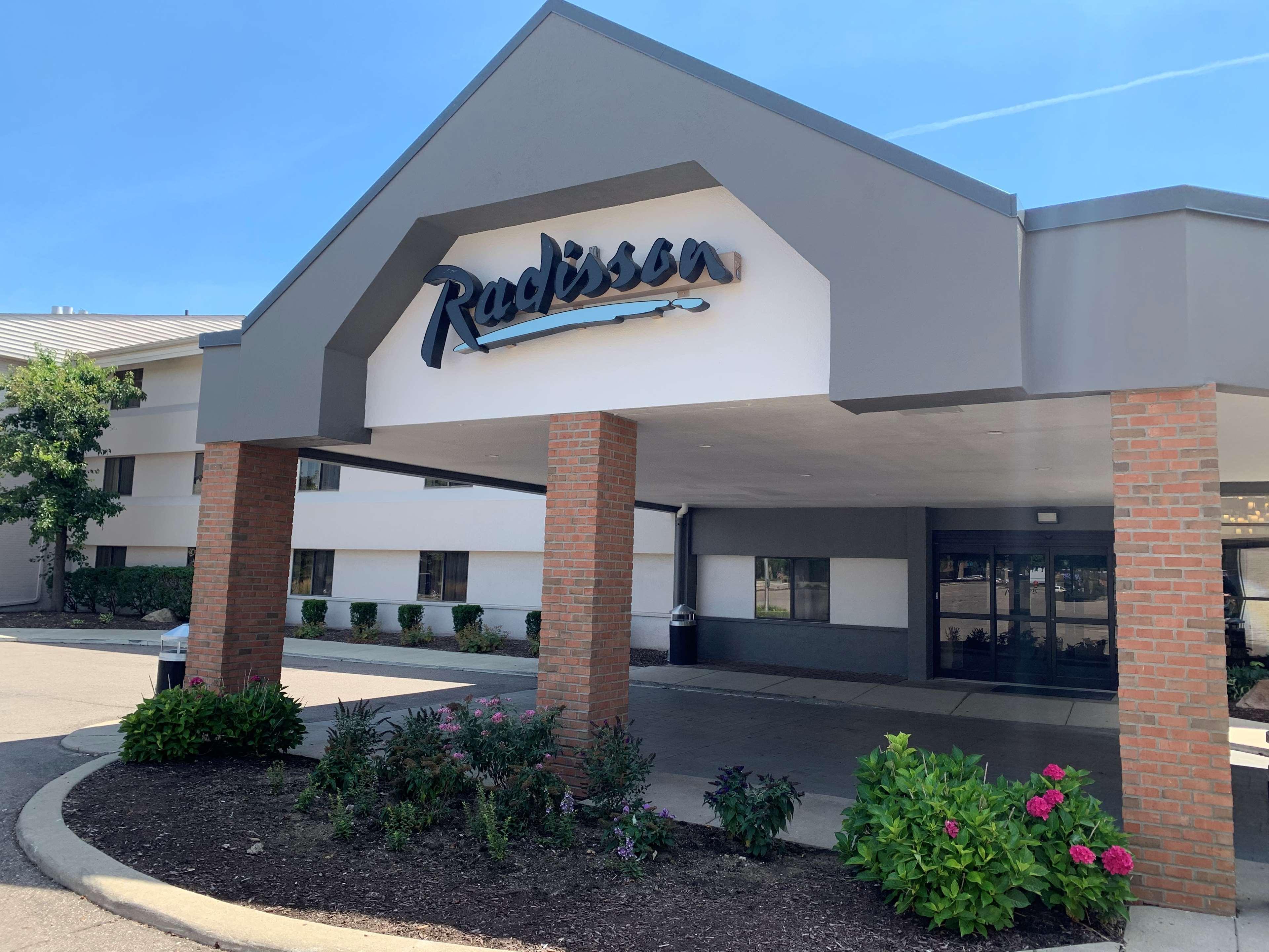 Radisson Hotel Detroit-Фармінґтон-Гіллс Екстер'єр фото