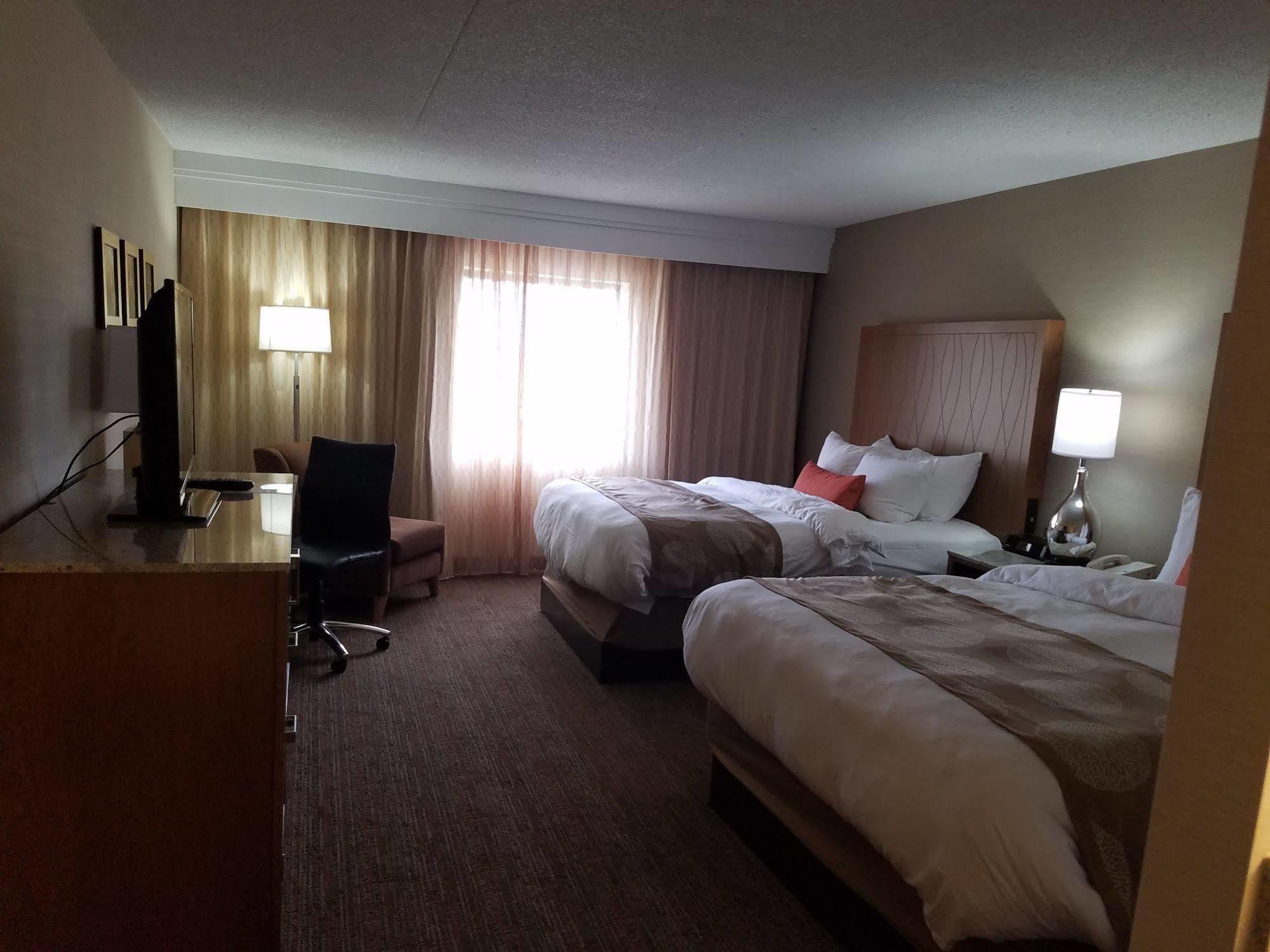 Radisson Hotel Detroit-Фармінґтон-Гіллс Екстер'єр фото